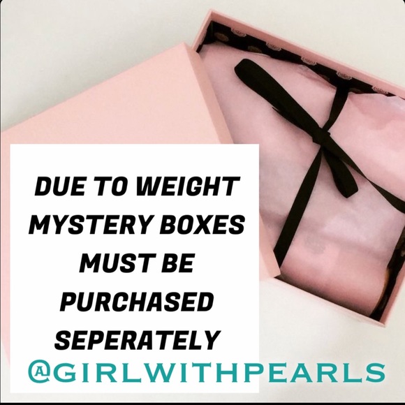 EMBELLISHED SWEATERS MYSTERY BOX (1 item) ❣️LAST🎁 - Picture 3 of 8